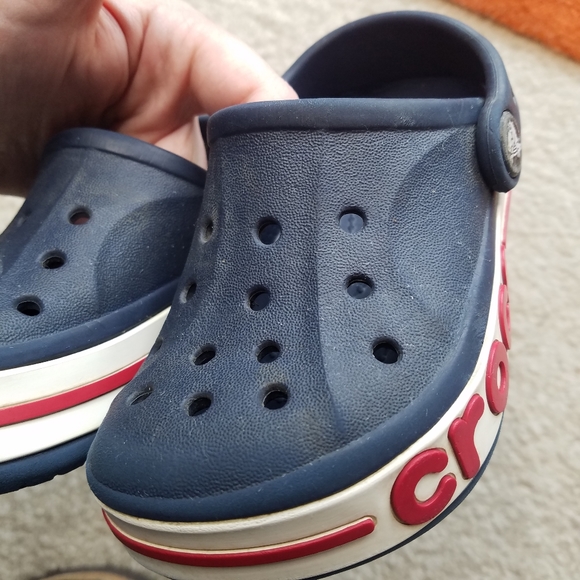 Crocs Iconic Comfort Slip On Shoes Red White Blue Kids 8 - Picture 2 of 6